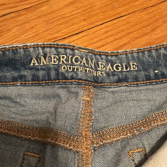 American Eagle Shorts - Picture 2 of 4